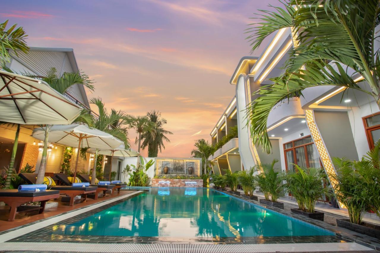 Отель Cambana La Riviere Boutique Баттамбанг Экстерьер фото